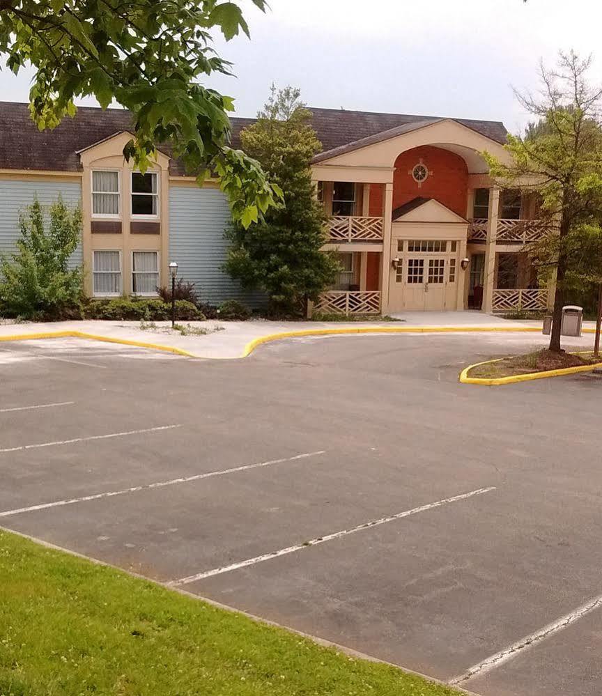 Econo Lodge Inn & Suites Radford-Blacksburg Area Luaran gambar